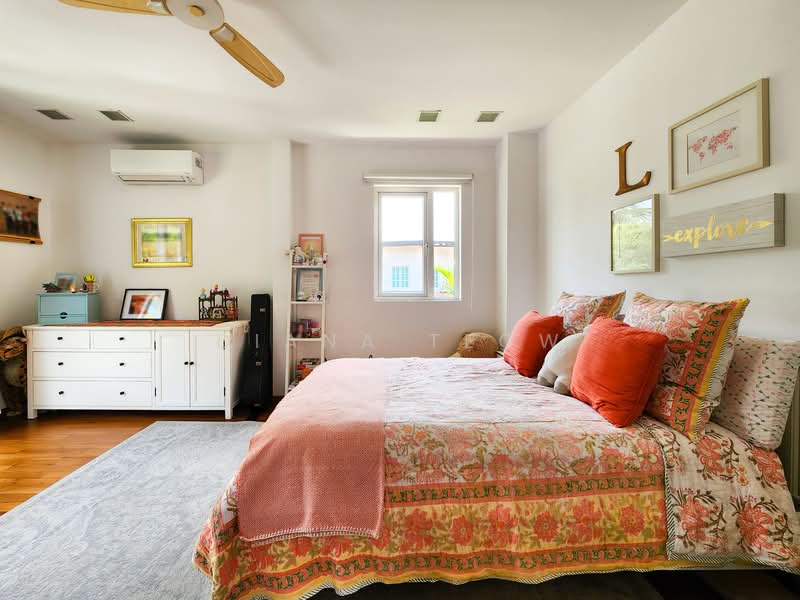 Freehold Detached In Sunset Square, , 4 Bedrooms, 4,800 sqft, Detached House For Sale, by Diana Teow, 500132442 - Bedroom - PropertyGuru.com.sg