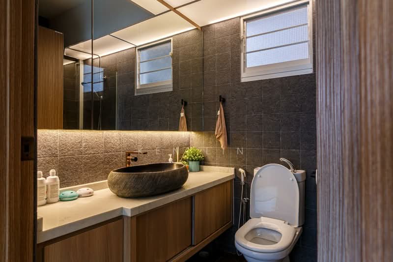439C Bukit Batok West Avenue 8, 439C Bukit Batok West Avenue 8, 3 Bedrooms, 1,216 sqft, HDB Flat For Sale, by Ken Lin, 500132443 - Bathroom - PropertyGuru.com.sg