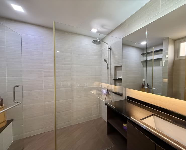 St Anne's Wood, St Anne's Woods, 5 Bedrooms, 3,300 sqft, Corner Terrace For Sale, by Isabel S, 500132458 - Bathroom - PropertyGuru.com.sg
