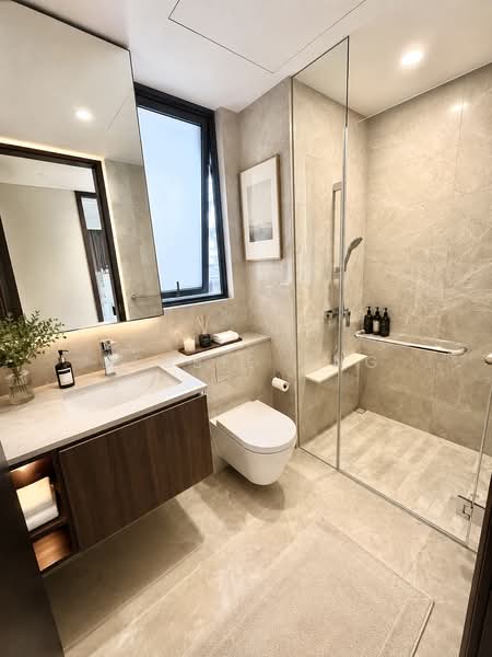 JadeScape, 4 Shunfu Road, 4 Bedrooms, 1,421 sqft, Condominium For Sale, by Debbie Ong, 500132459 - Common Bathroom - PropertyGuru.com.sg