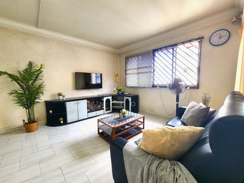 194 Bishan Street 13, 194 Bishan Street 13, 3 Bedrooms, 1,302 sqft, HDB Flat For Sale, by Shon Foong, 500132462 - Living Room - PropertyGuru.com.sg