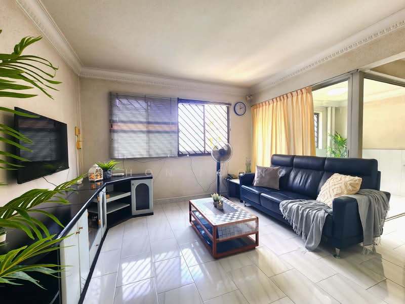 194 Bishan Street 13, 194 Bishan Street 13, 3 Bedrooms, 1,302 sqft, HDB Flat For Sale, by Shon Foong, 500132462 - Living Room - PropertyGuru.com.sg