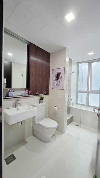Kovan Residences, 1 Kovan Road, 5 Bedrooms, 1,776 sqft, Condominium For Sale, by Jeanette CHOW, 500132467 - Junior ensuite  - PropertyGuru.com.sg
