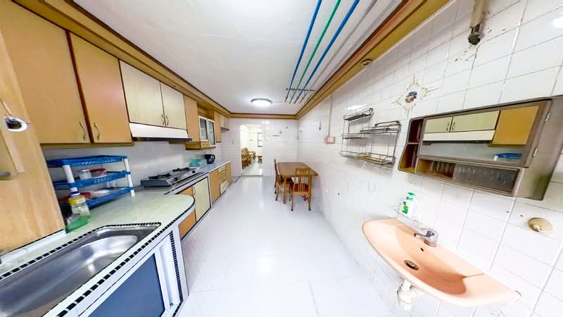 611 Ang Mo Kio Avenue 5, 611 Ang Mo Kio Avenue 5, 2 Bedrooms, 721 sqft, HDB Flat For Sale, by Xenon Liu, 500132472 - Kitchen - PropertyGuru.com.sg
