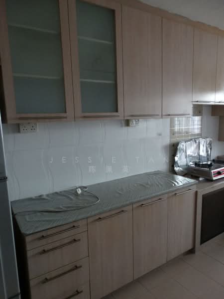 516 Jurong West Street 52, 516 Jurong West Street 52, 3 Bedrooms, 1,108 sqft, HDB Flat For Rent, by Jessie Tan 陈佩英, 500132542 - Kitchen - PropertyGuru.com.sg