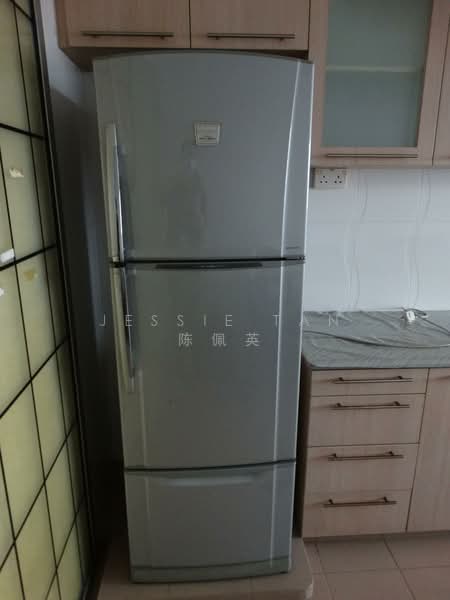 516 Jurong West Street 52, 516 Jurong West Street 52, 3 Bedrooms, 1,108 sqft, HDB Flat For Rent, by Jessie Tan 陈佩英, 500132542 - Kitchen - PropertyGuru.com.sg