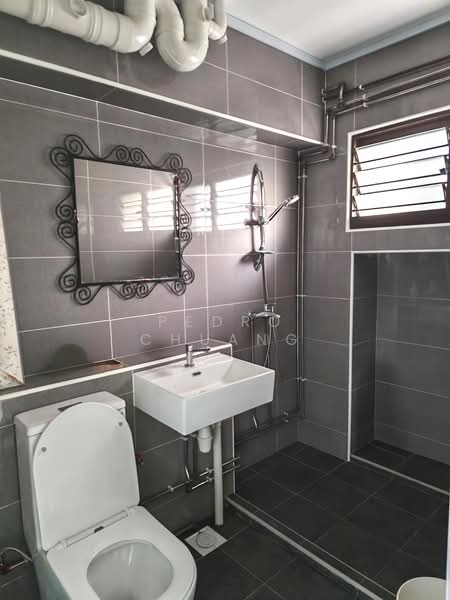 48 Bendemeer Road, 48 Bendemeer Road, 4 Bedrooms, 1,572 sqft, HDB Flat For Rent, by Pedro Chuang, 500132545 - Bathroom - PropertyGuru.com.sg