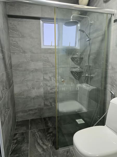 468A Admiralty Drive, 468A Admiralty Drive, 3 Bedrooms, 1,474 sqft, HDB Flat For Sale, by Ahmad Ibrahim, 500132548 - Bathroom - PropertyGuru.com.sg