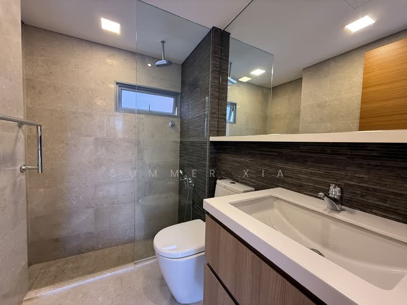 Woodhaven, 71 Woodgrove Avenue, 3 Bedrooms, 1,173 sqft, Condominium For Sale, by Summer Xia, 500132559 - Bathroom - PropertyGuru.com.sg