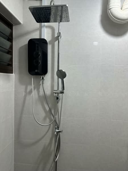 417 Hougang Avenue 8, 417 Hougang Avenue 8, Room Rental, 150 sqft, HDB Flat For Rent, by Parthiban R, 500132563 - Bathroom - PropertyGuru.com.sg
