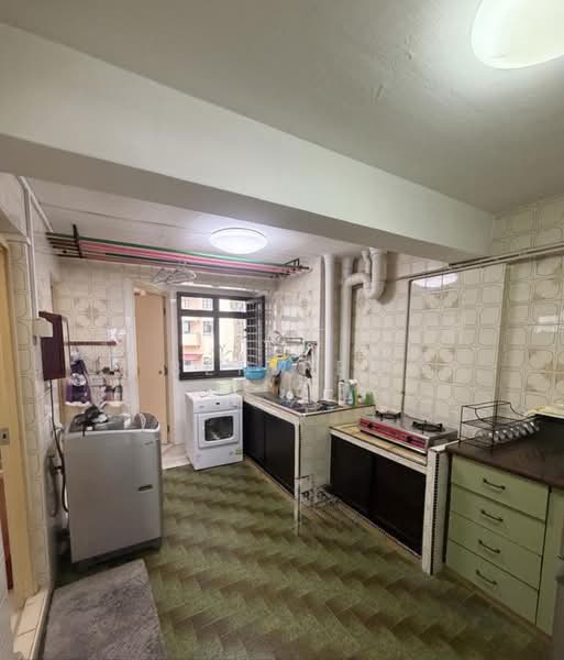 20 Dover Crescent, 20 Dover Crescent, 2 Bedrooms, 631 sqft, HDB Flat For Rent, by Ben Peh, 500132567 - Kitchen - PropertyGuru.com.sg