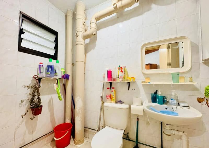 663C Jurong West Street 65, 663C Jurong West Street 65, 3 Bedrooms, 1,184 sqft, HDB Flat For Sale, by OHMYHOME PTE LTD, 500132569 - Bathroom - PropertyGuru.com.sg