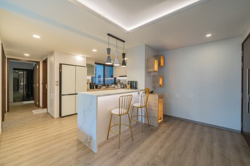 Riverparc Residence, 90 Punggol Drive, 3 Bedrooms, 1,270 sqft, Executive Condominium For Sale, by 龙姿绮 Rose Ling, 500132572 - Foyer Area & Island Table - PropertyGuru.com.sg
