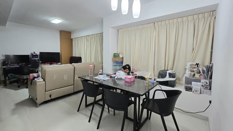 Esta Ruby, 500 Guillimard Road, 2 Bedrooms, 958 sqft, Condominium For Rent, by Francis Chin, 500132576 - Living Room - PropertyGuru.com.sg