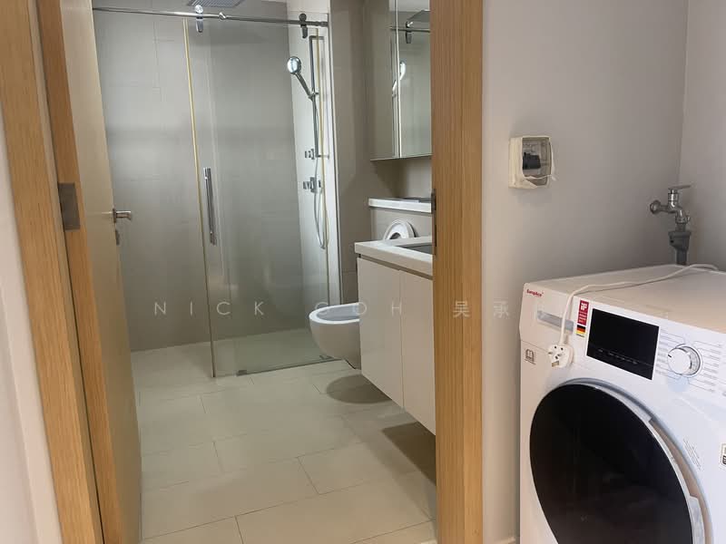 The Viridian, 6 Jalan Ampas, 1 Bedroom, 527 sqft, Condominium For Rent, by Nick Goh 吴承峻, 500132592 - Bathroom - PropertyGuru.com.sg
