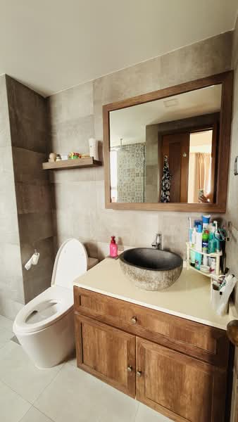 The Bayshore, 22 Bayshore Road, 4 Bedrooms, 1,432 sqft, Condominium For Sale, by Deepti Malik, 500132597 - Bathroom - PropertyGuru.com.sg