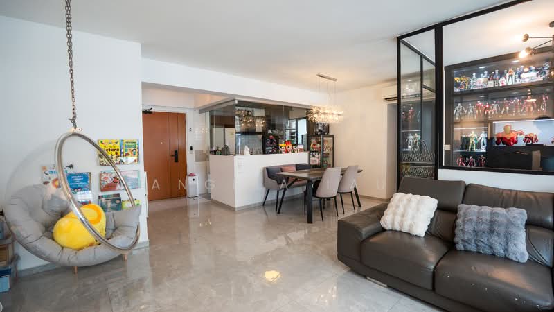278B Compassvale Bow, 278B Compassvale Bow, 4 Bedrooms, 1,216 sqft, HDB Flat For Sale, by Angela Lau, 500132607 - Living Room - PropertyGuru.com.sg