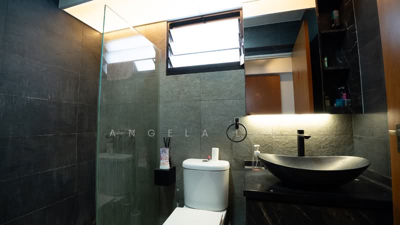 278B Compassvale Bow, 278B Compassvale Bow, 4 Bedrooms, 1,216 sqft, HDB Flat For Sale, by Angela Lau, 500132607 - Bathroom - PropertyGuru.com.sg