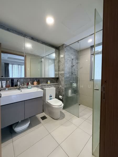 Q Bay Residences, 11 Tampines Street 86, 3 Bedrooms, 904 sqft, Condominium For Sale, by Sabrina Chua, 500132617 - Bathroom - PropertyGuru.com.sg