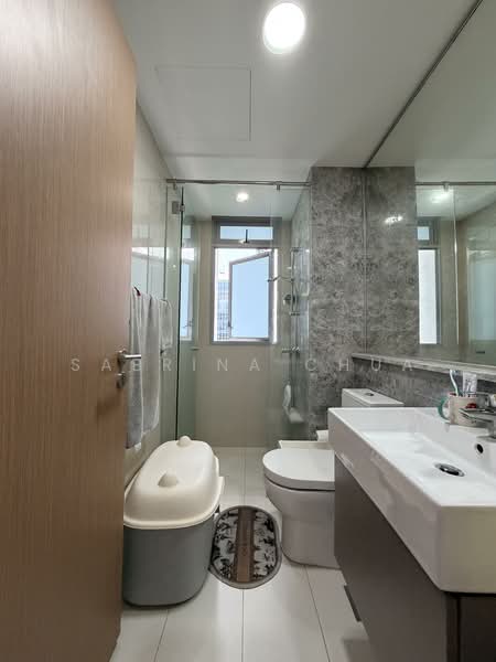 Q Bay Residences, 11 Tampines Street 86, 3 Bedrooms, 904 sqft, Condominium For Sale, by Sabrina Chua, 500132617 - Bathroom - PropertyGuru.com.sg