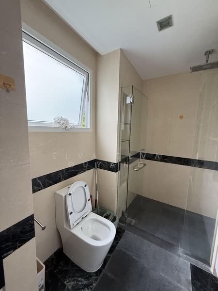 Sunny Parc, 128 Lorong K Telok Kurau, 2 Bedrooms, 700 sqft, Apartment For Rent, by Elva Elva Ouyang, 500132625 - Bathroom - PropertyGuru.com.sg