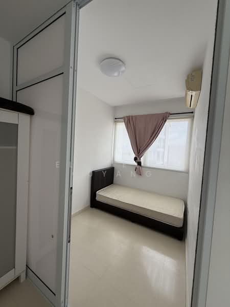 Sunny Parc, 128 Lorong K Telok Kurau, 2 Bedrooms, 700 sqft, Apartment For Rent, by Elva Elva Ouyang, 500132625 - Bedroom - PropertyGuru.com.sg