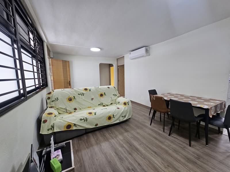 804 Yishun Ring Road, 804 Yishun Ring Road, Room Rental, 120 sqft, HDB Flat For Rent, by Fadzly Sani, 500132646 - Living Room - PropertyGuru.com.sg