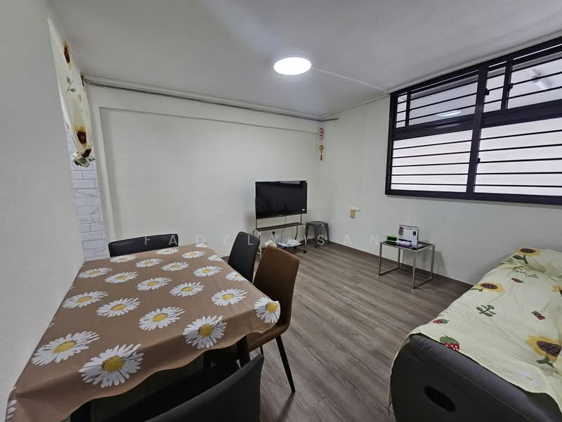 804 Yishun Ring Road, 804 Yishun Ring Road, Room Rental, 120 sqft, HDB Flat For Rent, by Fadzly Sani, 500132646 - Living Room - PropertyGuru.com.sg