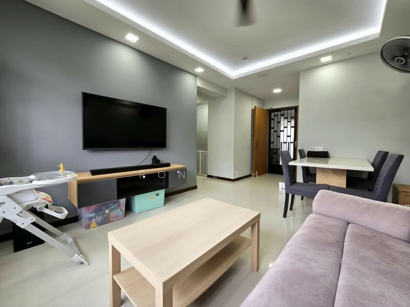 609C Tampines North Drive 1, 609C Tampines North Drive 1, 2 Bedrooms, 732 sqft, HDB Flat For Sale, by Ron Loh, 500132648 - Living Room - PropertyGuru.com.sg