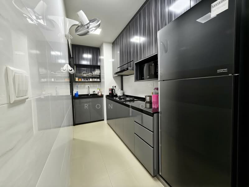 609C Tampines North Drive 1, 609C Tampines North Drive 1, 2 Bedrooms, 732 sqft, HDB Flat For Sale, by Ron Loh, 500132648 - Kitchen - PropertyGuru.com.sg