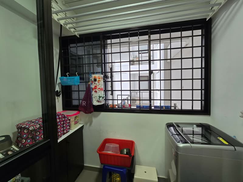 609C Tampines North Drive 1, 609C Tampines North Drive 1, 2 Bedrooms, 732 sqft, HDB Flat For Sale, by Ron Loh, 500132648 - Yard - PropertyGuru.com.sg