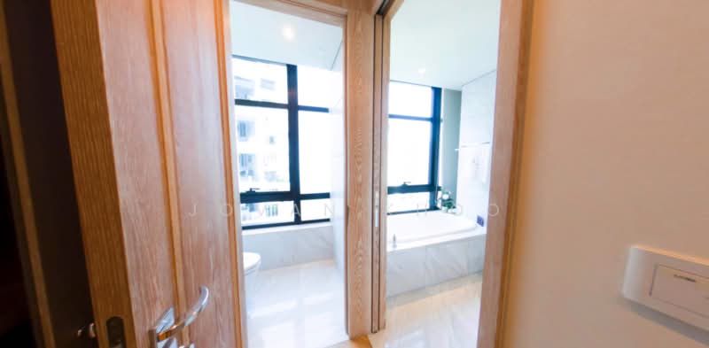 The Ritz-Carlton Residences, 65 Cairnhill Road, 3 Bedrooms, 2,831 sqft, Condominium For Sale, by Jovan Khoo, 500132655 - Bathroom - PropertyGuru.com.sg