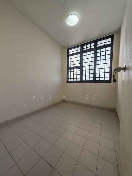 8 Jalan Kukoh, 8 Jalan Kukoh, 2 Bedrooms, 570 sqft, HDB Flat For Sale, by Alvin Lee, 500132661 - Utility room - PropertyGuru.com.sg