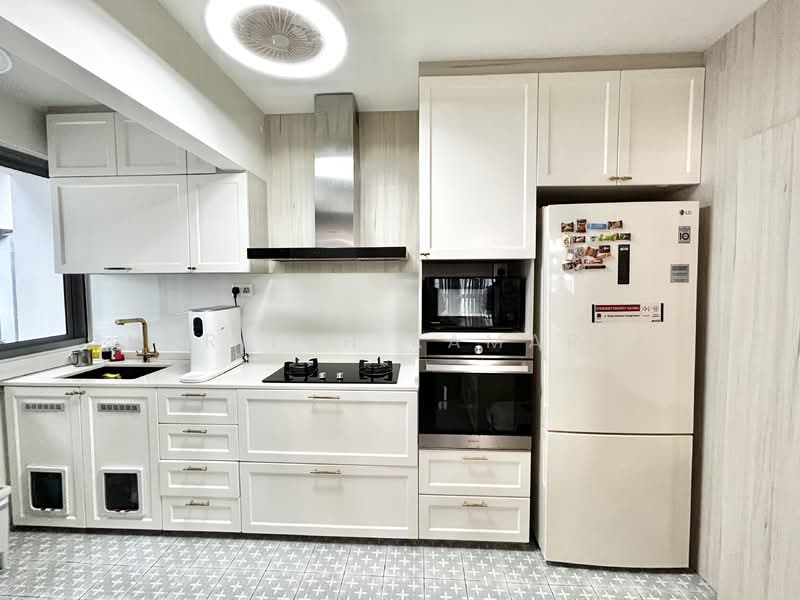 37 Margaret Drive, 37 Margaret Drive, 3 Bedrooms, 947 sqft, HDB Flat For Sale, by Sharifah Kamariah, 500132662 - Kitchen - PropertyGuru.com.sg