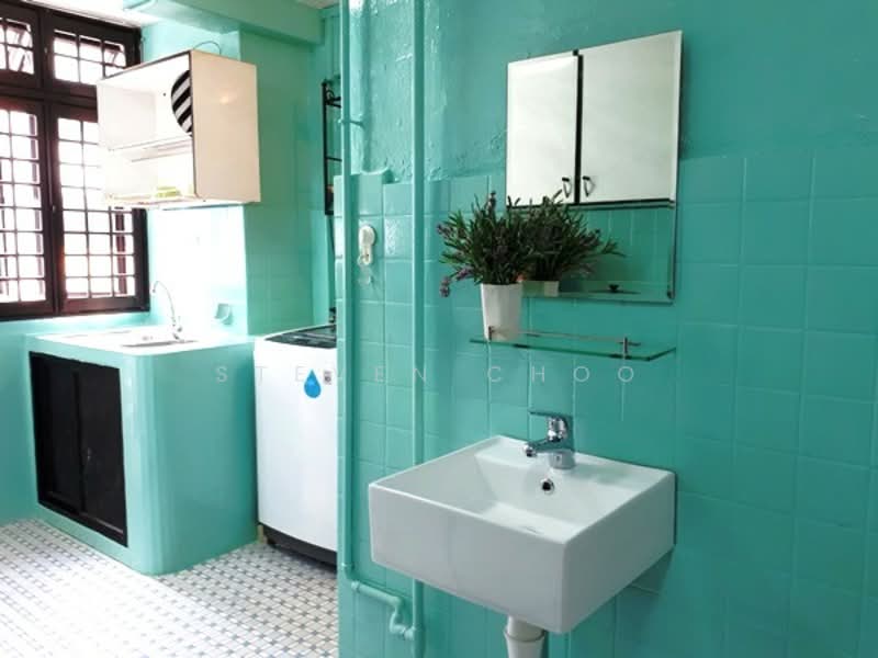113 Commonwealth Crescent, 113 Commonwealth Crescent, 2 Bedrooms, 646 sqft, HDB Flat For Rent, by Steven Choo, 500132665 - Bathroom - PropertyGuru.com.sg