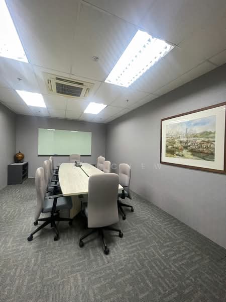 Tradehub 21, 18 Boon Lay Way, 4,166 sqft, Light Industrial (B1) For Sale, by Ben Chew, 500132672 - Interior - CommercialGuru.com.sg