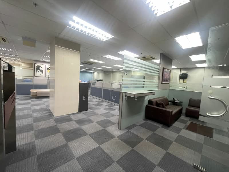 Tradehub 21, 18 Boon Lay Way, 4,166 sqft, Light Industrial (B1) For Sale, by Ben Chew, 500132672 - Interior - CommercialGuru.com.sg