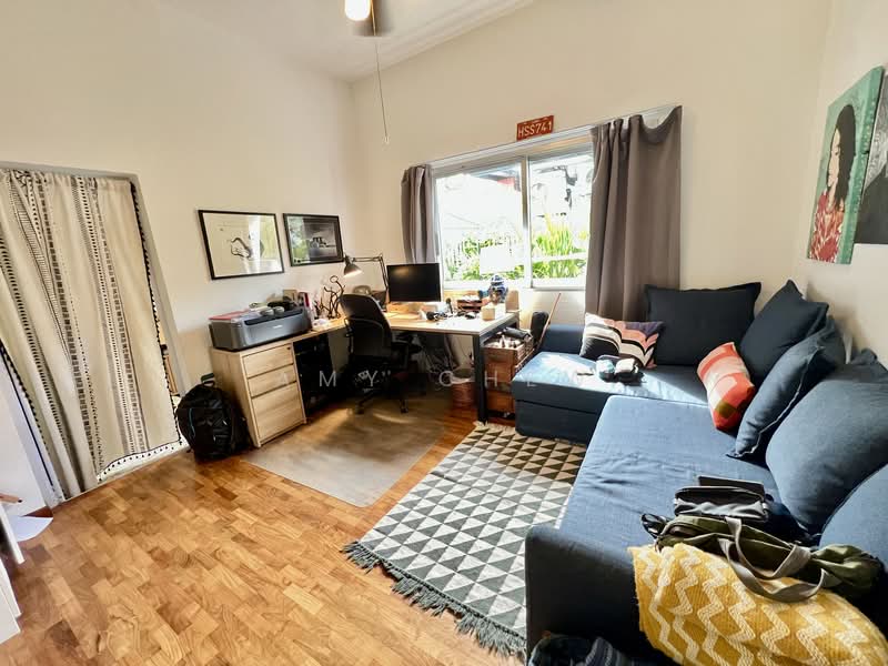 Charming single-storey semi-detached home with renovated interiors, skylit dining area, private gard, Siglap Estate, 3 Bedrooms, 1,500 sqft, Semi-Detached House For Rent, by Amy Chew, 500132679 - Study - PropertyGuru.com.sg