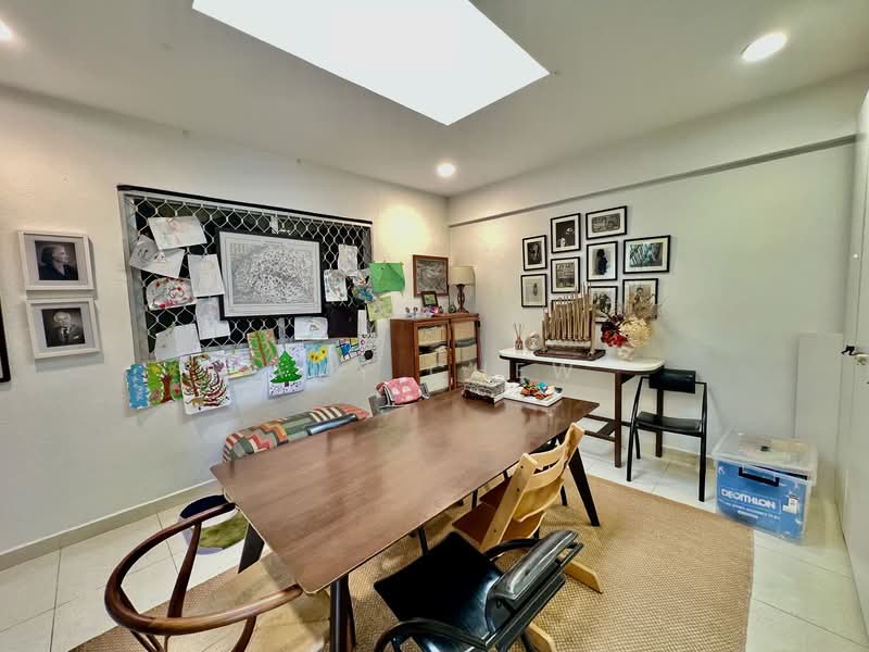 Charming single-storey semi-detached home with renovated interiors, skylit dining area, private gard, Siglap Estate, 3 Bedrooms, 1,500 sqft, Semi-Detached House For Rent, by Amy Chew, 500132679 - Study - PropertyGuru.com.sg