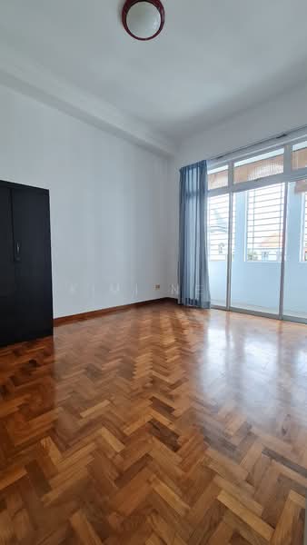 Pinehurst Condo, 132 Lorong L Telok Kurau, 3 Bedrooms, 1,528 sqft, Condominium For Sale, by Kimi Neo, 500132693 - Master Bedroom With Bath and Balcony - PropertyGuru.com.sg