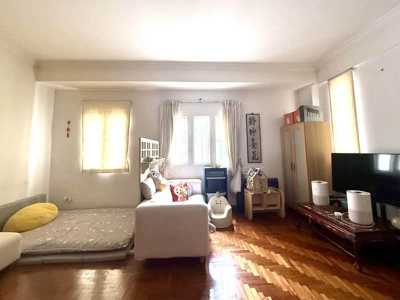 Spacious Three Storey Corner Terrace for Sale!, , 5 Bedrooms, 3,000 sqft, Corner Terrace For Sale, by Lindy Lee, 500132694 - Living Room - PropertyGuru.com.sg
