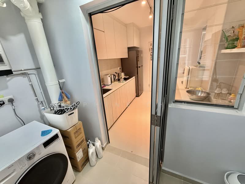 115D Canberra Walk, 115D Canberra Walk, 3 Bedrooms, 1,001 sqft, HDB Flat For Sale, by Delphine Chan, 500132700 - Kitchen - PropertyGuru.com.sg