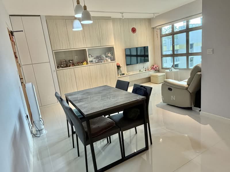 115D Canberra Walk, 115D Canberra Walk, 3 Bedrooms, 1,001 sqft, HDB Flat For Sale, by Delphine Chan, 500132700 - Living Room - PropertyGuru.com.sg