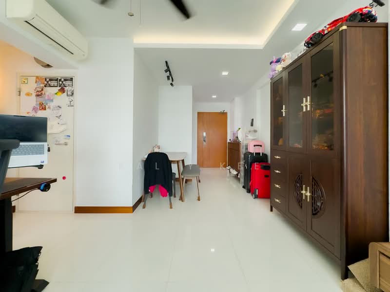 467B Fernvale Link, 467B Fernvale Link, 2 Bedrooms, 732 sqft, HDB Flat For Sale, by Kally Kee, 500132704 - Living Room - PropertyGuru.com.sg