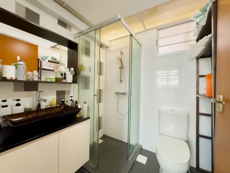 467B Fernvale Link, 467B Fernvale Link, 2 Bedrooms, 732 sqft, HDB Flat For Sale, by Kally Kee, 500132704 - Bathroom - PropertyGuru.com.sg