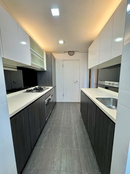 The Florentine, 68 Florence Road, 3 Bedrooms, 1,184 sqft, Apartment For Rent, by Michelle Seck, 500132711 - Kitchen - PropertyGuru.com.sg