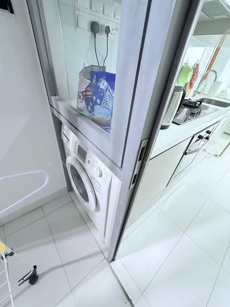 Centro Residences, 59 Ang Mo Kio Avenue 8, 2 Bedrooms, 818 sqft, Condominium For Sale, by Anthea Yeo 杨丽娇, 500132715 - Kitchen - PropertyGuru.com.sg