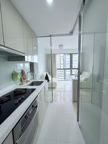 Centro Residences, 59 Ang Mo Kio Avenue 8, 2 Bedrooms, 818 sqft, Condominium For Sale, by Anthea Yeo 杨丽娇, 500132715 - Kitchen - PropertyGuru.com.sg
