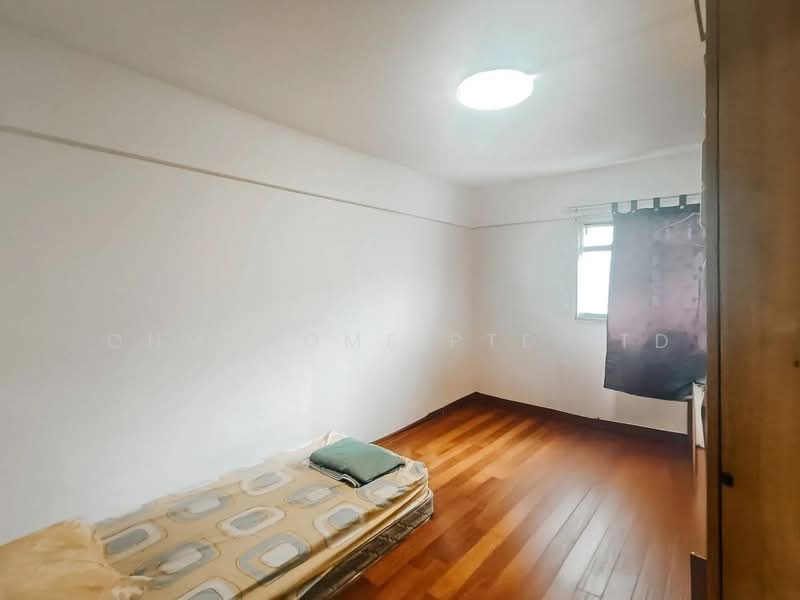 105 Bedok North Avenue 4, 105 Bedok North Avenue 4, 2 Bedrooms, 882 sqft, HDB Flat For Sale, by OHMYHOME PTE LTD, 500132727 - Bedroom - PropertyGuru.com.sg