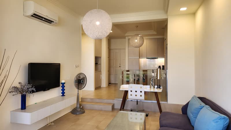 Eastern Lagoon I, 214 Upper East Coast Road, 1 Bedroom, 689 sqft, Condominium For Sale, by John Khng, 500132739 - Living Room - PropertyGuru.com.sg